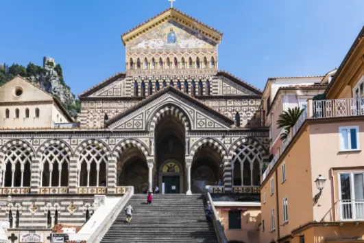 immagine di una veduta del Duomo di Amalfi